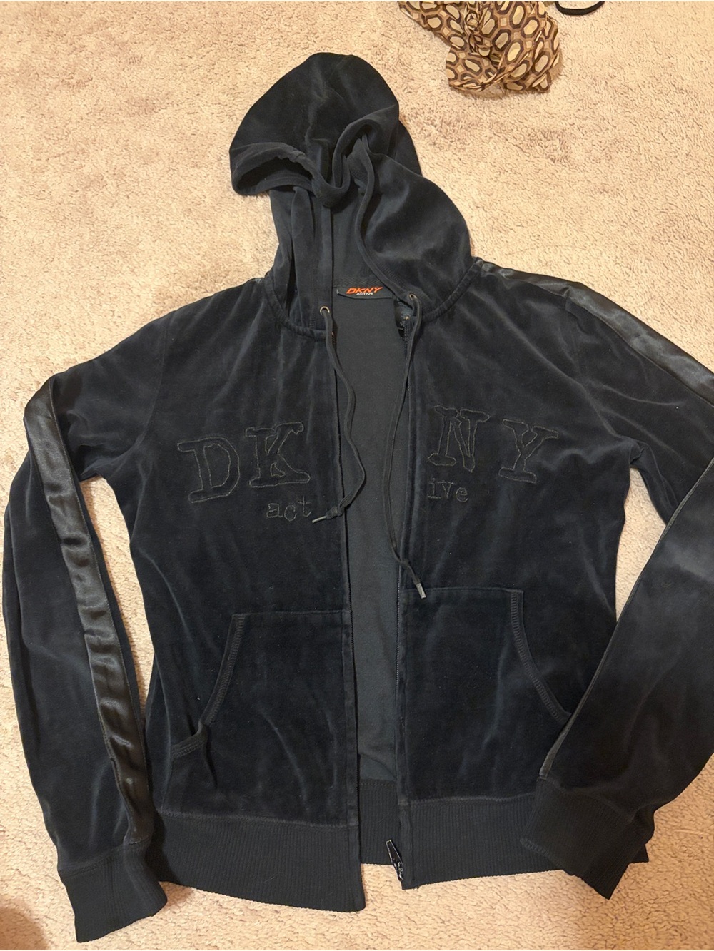 DKNY women’s Velour Zip-Up Hooded y2k